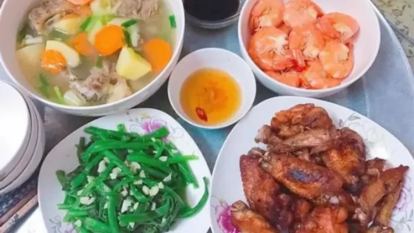 Xây Dựng Bảng Thực Đơn Hàng Ngày Trong 30 Ngày Cho Gia Đình: Đủ Chất, Dễ Nấu Và Tiết Kiệm