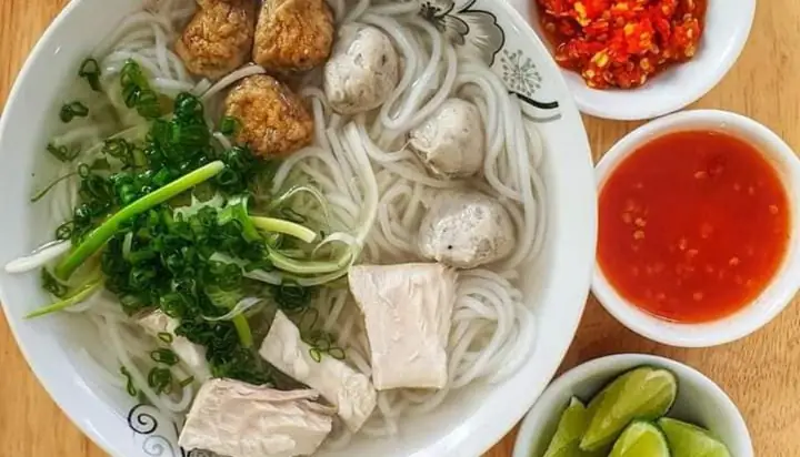Khám Phá 10 Quán Bánh Canh Cá Nha Trang Ngon Nức Tiếng Và Bí Quyết Nấu Chuẩn Vị Khám Phá 10 Quán Bánh Canh Cá Nha Trang Ngon Nức Tiếng Và Bí Quyết Nấu Chuẩn Vị