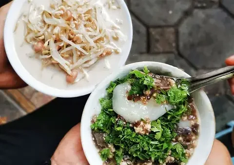 Khám Phá Bánh Đúc Lạc Hà Nội: Hướng Dẫn Chi Tiết Từ Cách Làm Đến Địa Điểm Ngon