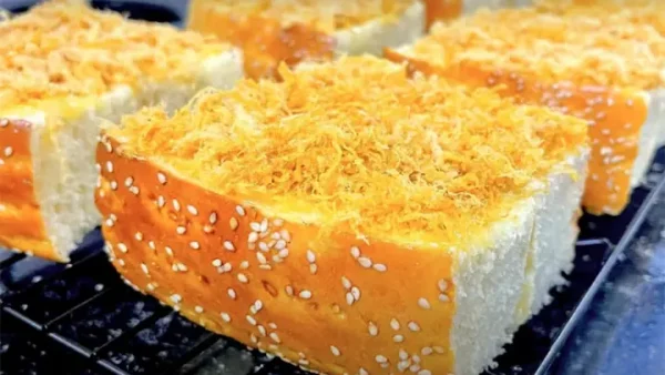 Bánh Mì Bơ Ruốc Bao Nhiêu Calo? Ăn Sao Cho Không Tăng Cân