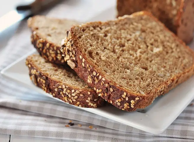 Bánh Mì Đen Làm Từ Gì? Giải Mã Thành Phần & Đặc Điểm Nổi Bật Bánh Mì Đen Làm Từ Gì? Giải Mã Thành Phần & Đặc Điểm Nổi Bật