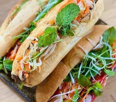 Top 15+ Quán Bánh Mì Ngon Đà Lạt: Khám Phá Trọn Vị Hấp Dẫn