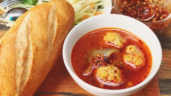 Khám Phá 12+ Quán Bánh Mì Xíu Mại Đà Lạt Ngon Nổi Tiếng Nhất Định Phải Thử