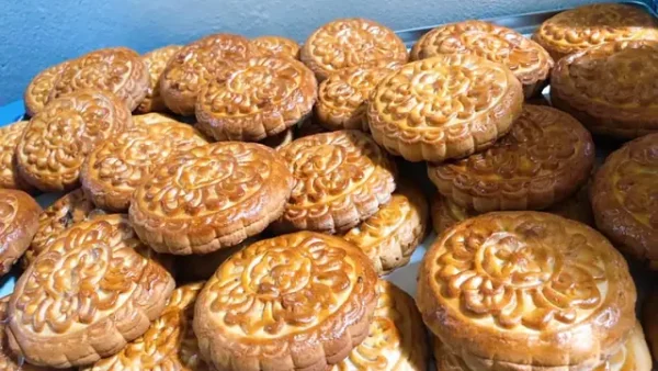 Bánh Trung Thu Không Nhân: Hướng Dẫn Làm Tại Nhà & Đánh Giá Chân Thực
