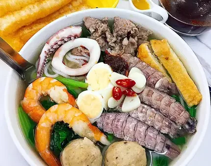 Bún Hải Sản Càng Cua Ăn Ở Đâu Ngon? Gợi Ý Quán, Cách Chọn Món Và Cách Nấu