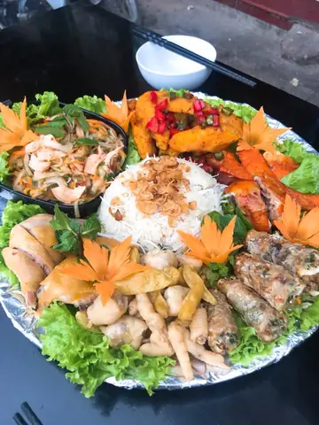 Bún Hải Sản Kim Mã: Địa Chỉ Ngon, Giá Tốt & Review Chi Tiết 2024 Bún Hải Sản Kim Mã: Địa Chỉ Ngon, Giá Tốt & Review Chi Tiết 2024
