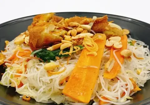 Bún Mì Xào Chay Bán Ở Đâu? Địa Chỉ Quán Tại TP.HCM