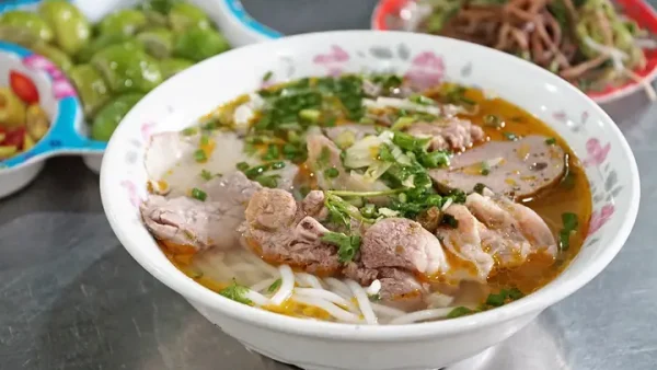 Bún Muối Ớt Vạn Kiếp: Địa Điểm Ngon, Giá Cả Và Review Chi Tiết