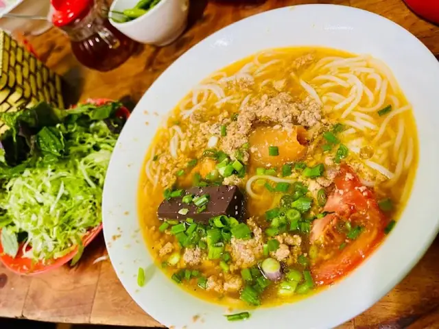 Bún Riêu Cô Lan Đà Lạt: Địa Chỉ, Review & Kinh Nghiệm Ăn Ngon Bún Riêu Cô Lan Đà Lạt: Địa Chỉ, Review & Kinh Nghiệm Ăn Ngon