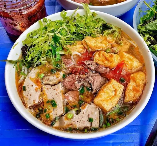 Khám Phá Bún Riêu Ốc Hà Nội: Top Quán Ngon & Cách Thưởng Thức Chuẩn Vị Khám Phá Bún Riêu Ốc Hà Nội: Top Quán Ngon & Cách Thưởng Thức Chuẩn Vị