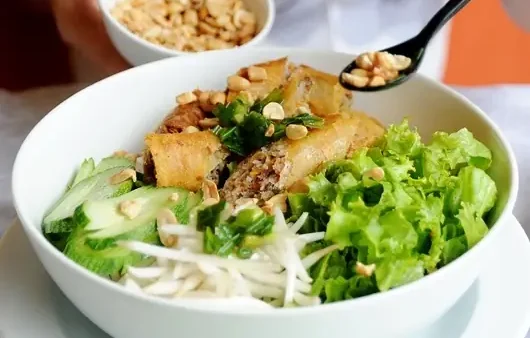 Bún Thịt Nướng Sư Vạn Hạnh: Khám Phá Các Quán Ngon & Địa Điểm Phổ Biến
