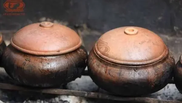 Cá Kho Làng Vũ Đại Hoàng Thơ: Bí Quyết Truyền Thống & Địa Chỉ Mua Ngon
