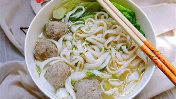 Các Loại Mì Sợi Phở Phổ Biến: Mì Gói, Mì Khô Và Cách Chọn