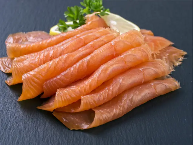 Khám Phá 10+ Cách Chế Biến Cá Hồi Thơm Ngon, Dễ Làm Tại Nhà Khám Phá 10+ Cách Chế Biến Cá Hồi Thơm Ngon, Dễ Làm Tại Nhà