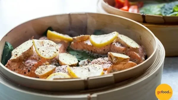 Bí Quyết Hấp Cá Hồi Không Tanh Ngon Chuẩn Vị Gia Đình