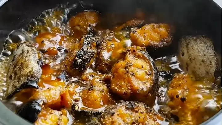 Cách Kho Cá Trê Không Tanh Ngon Chuẩn Vị Miền Tây