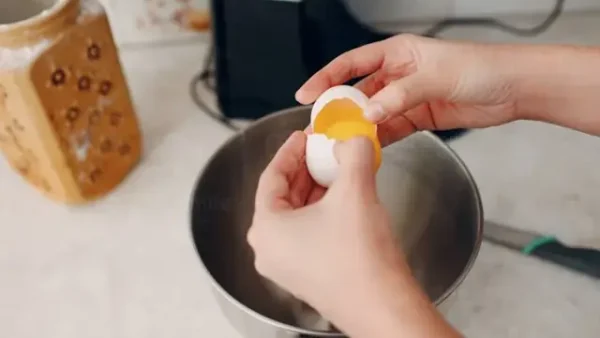 Cách Làm Bánh Flan Ngon Béo Mịn, Không Rỗ, Không Tanh Tại Nhà: Bí Quyết Thơm Ngậy