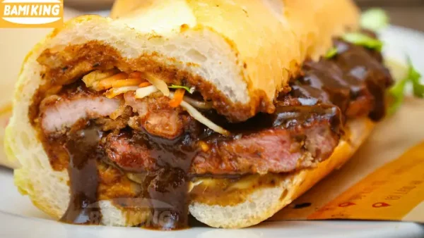 Cách Làm Bánh Mì Bò Nướng Bami King Chuẩn Vị Tại Nhà: Công Thức Ướp, Sốt Bí Mật & Quy Trình Chi Tiết