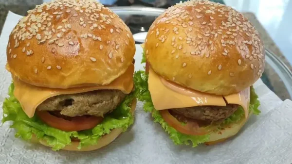 Hướng Dẫn Làm Bánh Mì Hamburger Ngon, Mềm Xốp Chuẩn Vị Nhà Hàng Tại Nhà