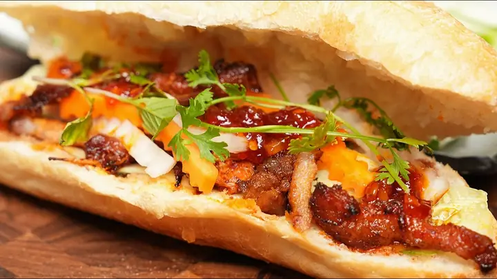 Cách Làm Bánh Mì Thịt Thơm Ngon Chuẩn Vị Như Ngoài Hàng Tại Nhà Cách Làm Bánh Mì Thịt Thơm Ngon Chuẩn Vị Như Ngoài Hàng Tại Nhà