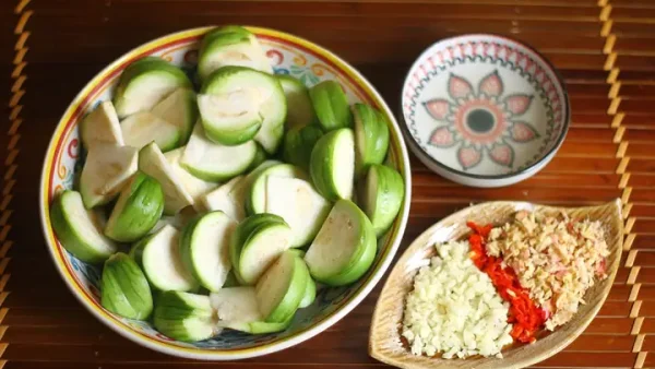 Cách Làm Cà Ghém Muối Xổi Ngon Chua Cay Giòn Tan Đưa Cơm