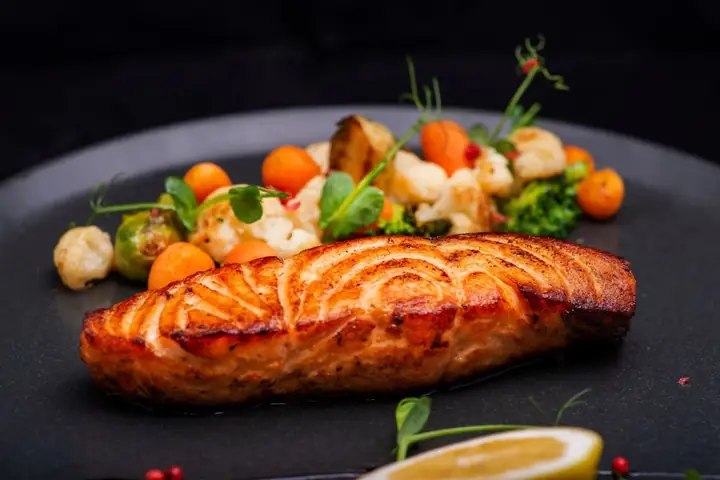 Hơn 15+ Cách Làm Cá Hồi Ngon Chuẩn Vị Tại Nhà Cho Mọi Gia Đình Hơn 15+ Cách Làm Cá Hồi Ngon Chuẩn Vị Tại Nhà Cho Mọi Gia Đình