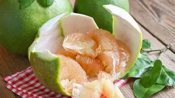 Cách Làm Chè Bưởu Dẻo Tại Nhà: Giòn Ngon, Không Bị Đắng Cách Làm Chè Bưởu Dẻo Tại Nhà: Giòn Ngon, Không Bị Đắng