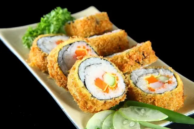 Cách Làm Cơm Cuộn Chiên Giòn Xù Ngon Chuẩn Vị Hàn Quốc Tại Nhà Cách Làm Cơm Cuộn Chiên Giòn Xù Ngon Chuẩn Vị Hàn Quốc Tại Nhà