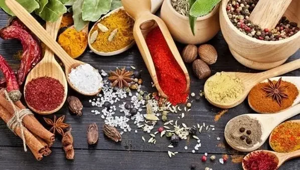 Hướng Dẫn Chi Tiết Cách Làm Gà Nướng Muối Ớt Bằng Than Thơm Ngon Chuẩn Vị