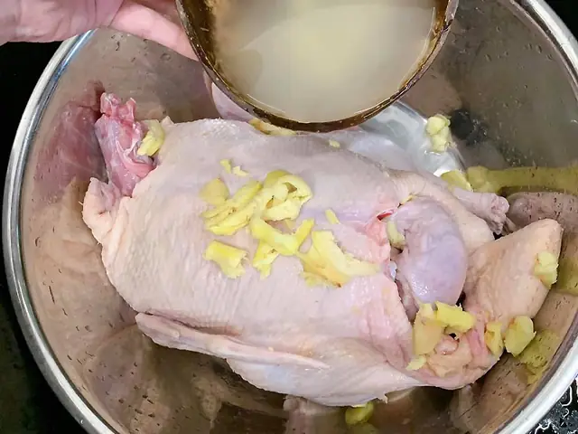 Cách Làm Gỏi Vịt Chua Ngọt Chuẩn Vị, Thịt Mềm Da Giòn Không Tanh