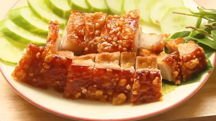 Bí Quyết Làm Heo Quay Da Giòn Rụm Tại Nhà Ngon Chuẩn Vị Bí Quyết Làm Heo Quay Da Giòn Rụm Tại Nhà Ngon Chuẩn Vị