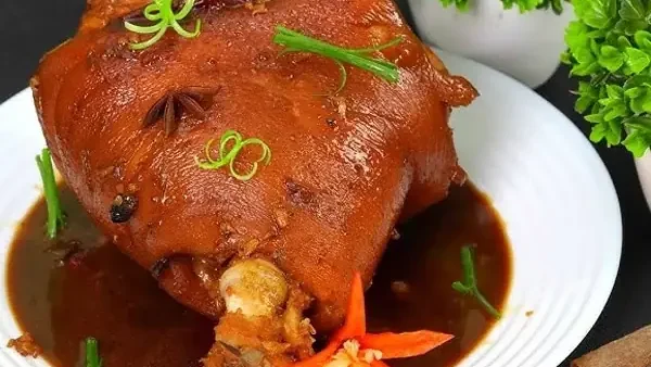 Cách Làm Chân Giò Hầm Quảng Đông Thơm Mềm Chuẩn Vị