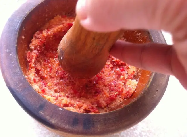 Cách Làm Muối Hột Rang Ớt Khô Thơm Ngon Tại Nhà Chấm Gì Cũng Hết