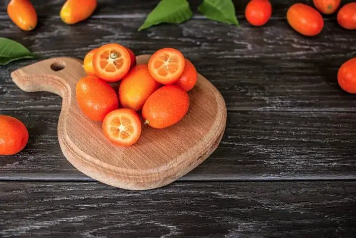 Hướng Dẫn Chi Tiết Cách Làm Mứt Tắc Xí Muội Chua Ngọt, Thơm Ngon, Không Đắng Tại Nhà