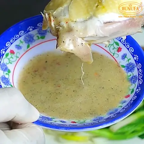 Cách Làm Nước Chấm Sữa Đặc Thơm Ngon Chuẩn Vị & Các Biến Tấu Hấp Dẫn Cách Làm Nước Chấm Sữa Đặc Thơm Ngon Chuẩn Vị & Các Biến Tấu Hấp Dẫn