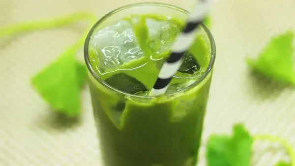 Hướng Dẫn Chi Tiết Cách Làm Nước Ép Rau Má Tươi Ngon, Thanh Nhiệt Tại Nhà