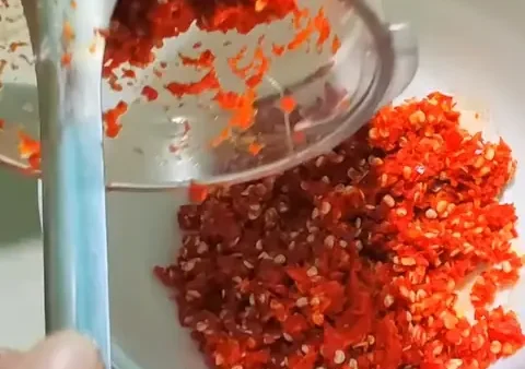 Cách Làm Ớt Xay Ăn Bánh Mì Ngon Chuẩn Vị, Bảo Quản Lâu