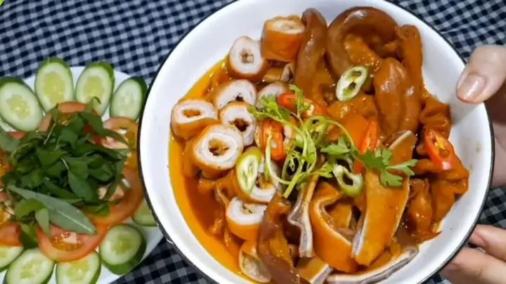 Cách Làm Phá Lấu Heo Chấm Bánh Mì Thơm Ngon Chuẩn Vị Tại Nhà Cách Làm Phá Lấu Heo Chấm Bánh Mì Thơm Ngon Chuẩn Vị Tại Nhà