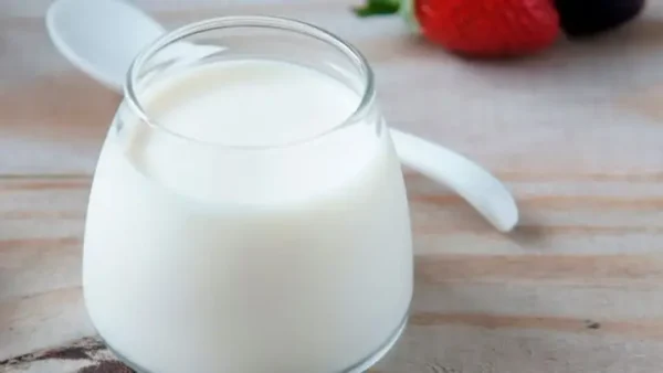 Hướng Dẫn Chi Tiết Cách Làm Sữa Chua Bằng Máy Dẻo Mịn Tại Nhà