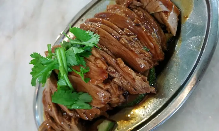 Cách Làm Thịt Ủ Muối Ngon Chuẩn Vị Tại Nhà: Bí Quyết Đơn Giản, Thơm Ngon Dễ Bảo Quản