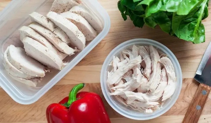 Cách Luộc Ức Gà Ngon Mềm, Không Bị Khô Và Thơm Ngọt Cách Luộc Ức Gà Ngon Mềm, Không Bị Khô Và Thơm Ngọt