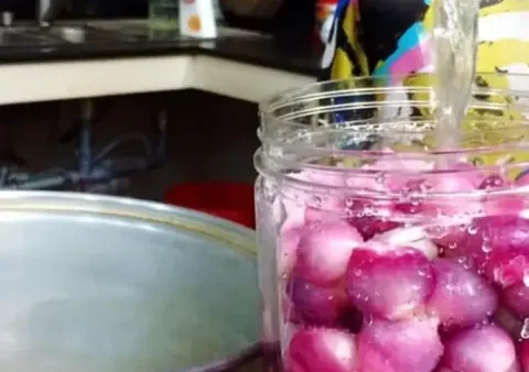 Cách Muối Hành Củ Giòn Ngon, Trắng Đẹp, Không Hăng, Để Được Lâu