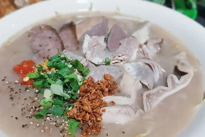 Cách Nấu Cháo Lòng Miền Tây Thơm Ngon, Đậm Đà Chuẩn Vị Tại Nhà Cách Nấu Cháo Lòng Miền Tây Thơm Ngon, Đậm Đà Chuẩn Vị Tại Nhà