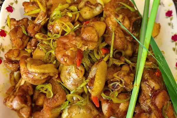 Cách Làm Gà Xào Sả Ớt Thơm Ngon Chuẩn Vị Tại Nhà