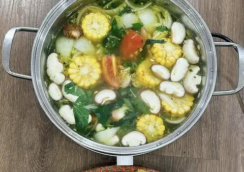 Cách Nấu Lẩu Ếch Miền Nam Chua Cay Đậm Đà Chuẩn Vị Tại Nhà