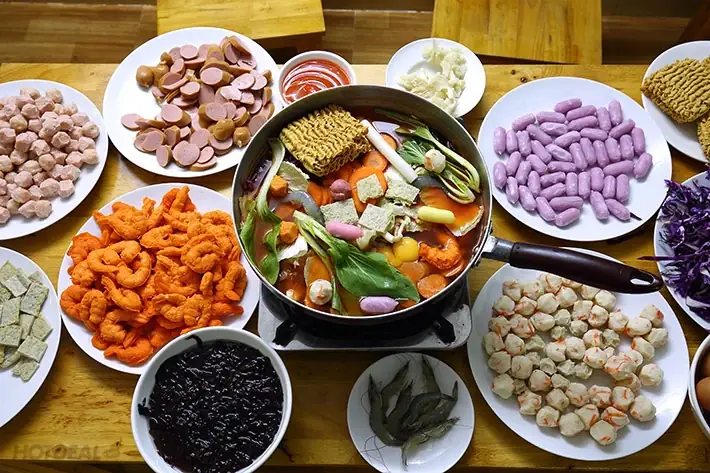 Cách Nấu Set Lẩu Tokbokki Tại Nhà: Pha Sốt Và Thêm Topping Cách Nấu Set Lẩu Tokbokki Tại Nhà: Pha Sốt Và Thêm Topping