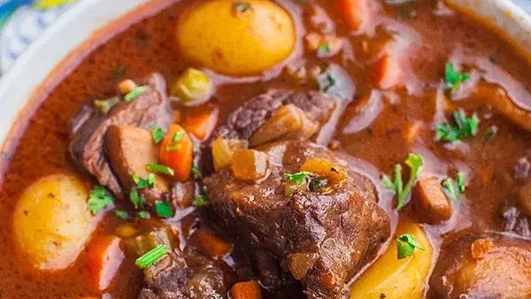 Cách Nấu Sườn Bò Mau Mềm Tại Nhà: Hầm Đúng Kỹ Thuật, Không Bị Nát