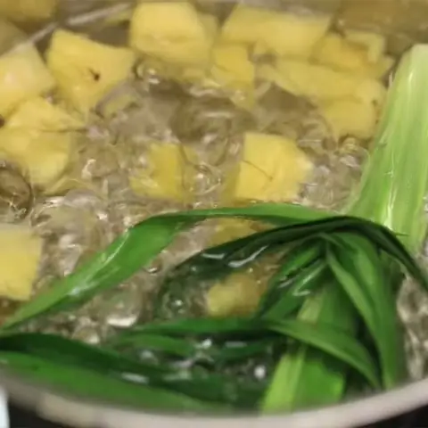Cách Nấu Sương Sáo Hạt Chia Tại Nhà: Công Thức Đơn Giản, Thạch Dai Giòn