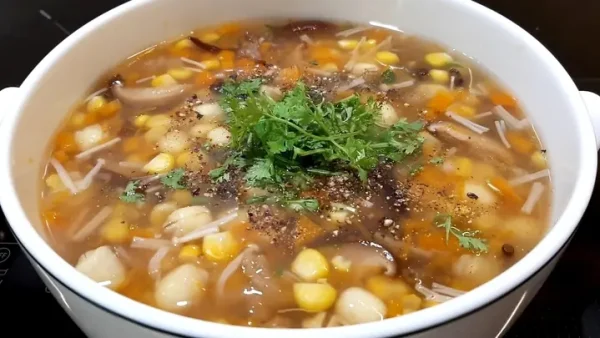 Cách Nấu Súp Nấm Rơm Chay Ngon Chuẩn Vị Nhà Hàng: Công Thức Chi Tiết, Bí Quyết Nước Dùng Đậm Đà Từ A-Z