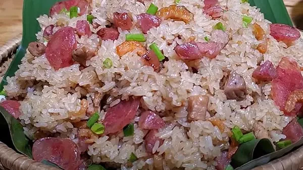 Hướng Dẫn Chi Tiết Cách Nấu Xôi Mặn Nước Cốt Dừa Thơm Ngon Chuẩn Vị
